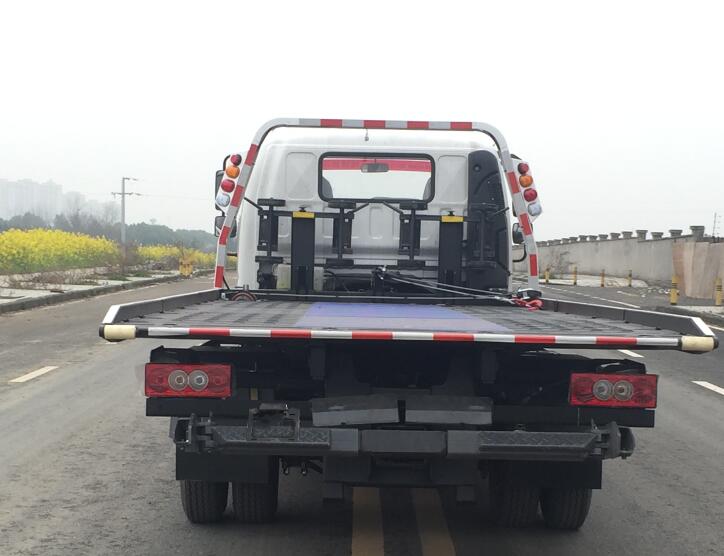 福田歐馬可奧鈴1拖2黃牌清障車專威牌HTW5080TQZPB清障車