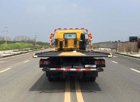 慶鈴五十鈴黃牌1拖2平板清障車專威牌HTW5070TQZPQ型清障車