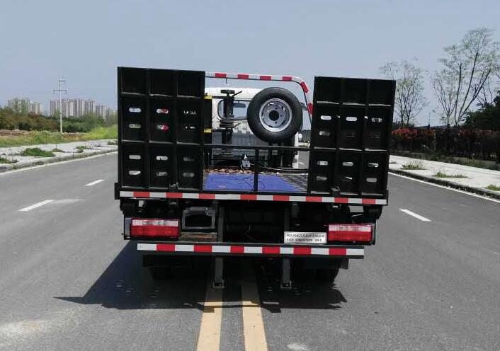 東風(fēng)多利卡藍(lán)牌1拖2清障車專威牌HTW5040TQZPE型平板清障車